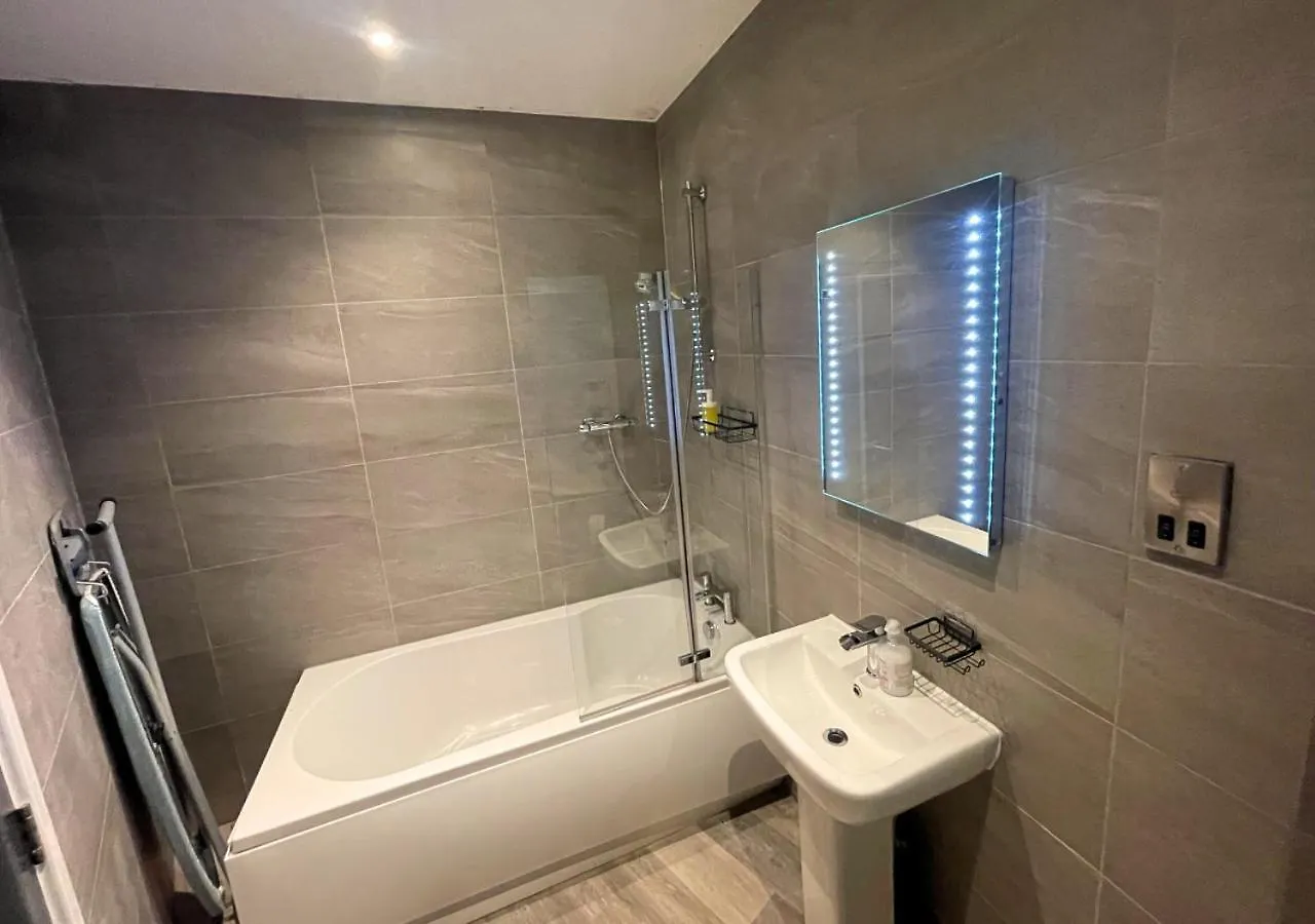 Modern Comfort In Nottingham City Centre Apartman