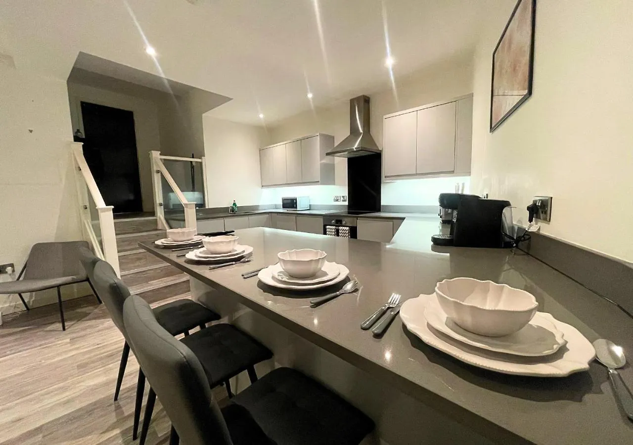 Modern Comfort In Nottingham City Centre Apartman