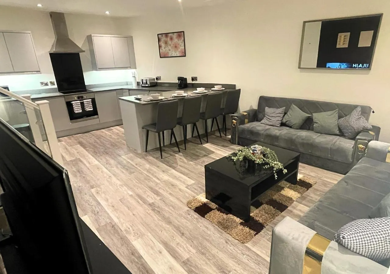 Modern Comfort In Nottingham City Centre
